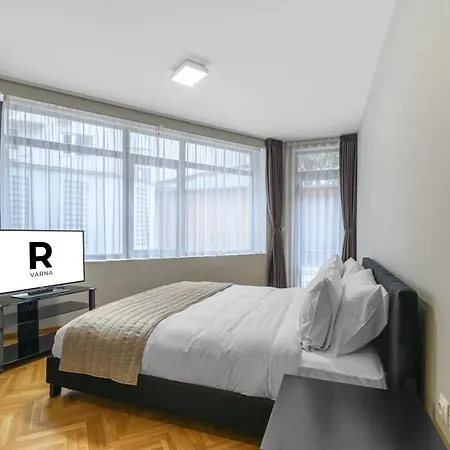 R Варна